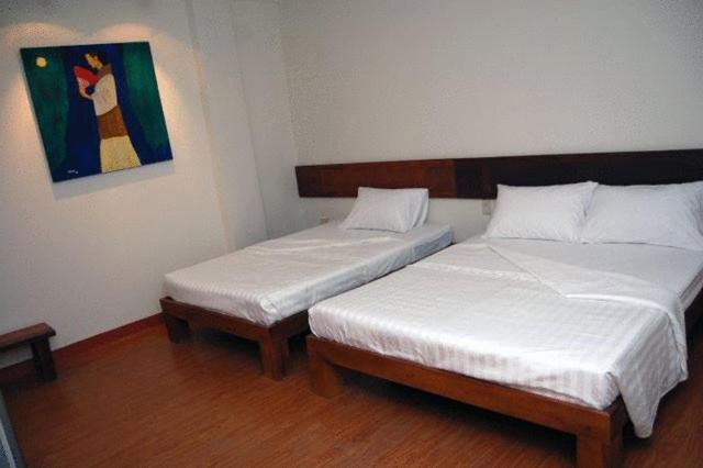 Hotel Ilocos Rosewell Zimmer foto